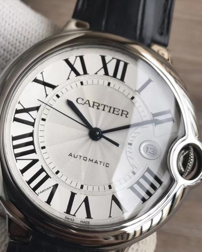 卡地亚蓝气球腕表多看几眼就能爱看它